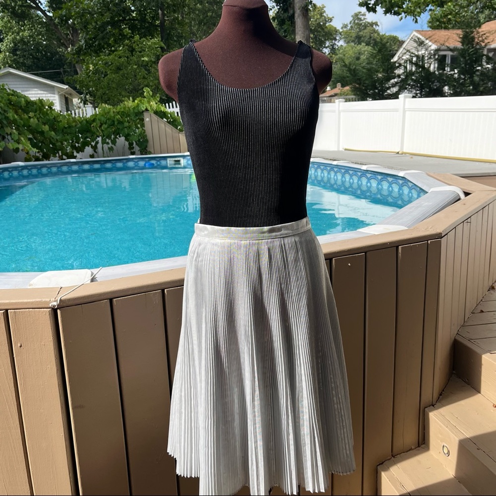 EUC Talbots silver pleated plisse accordion a line skirt